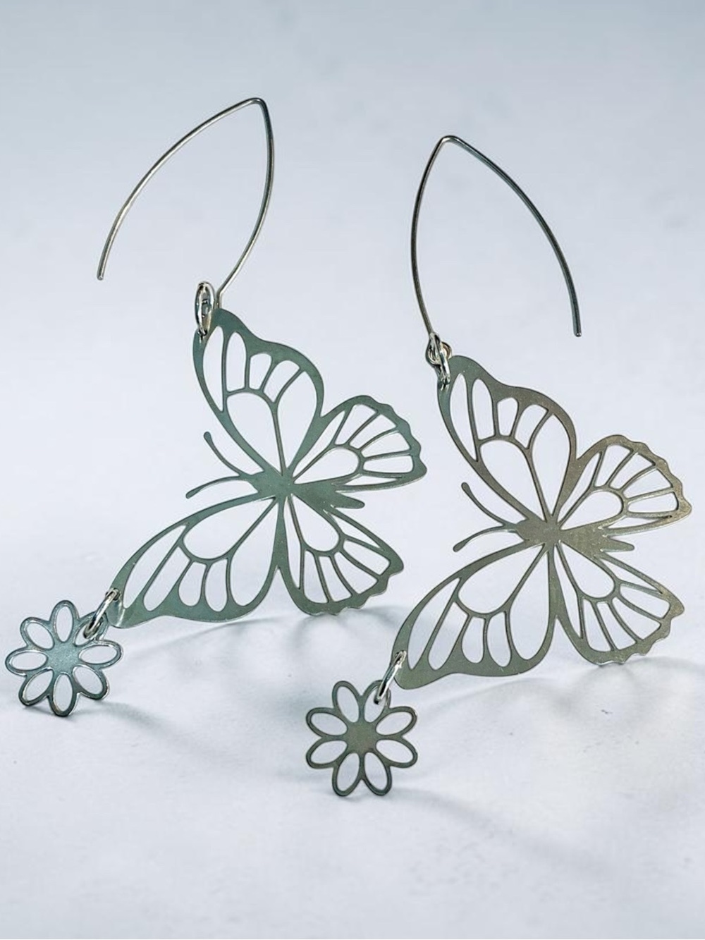 🆕 Butterflies and Flowers Dangle Earrings